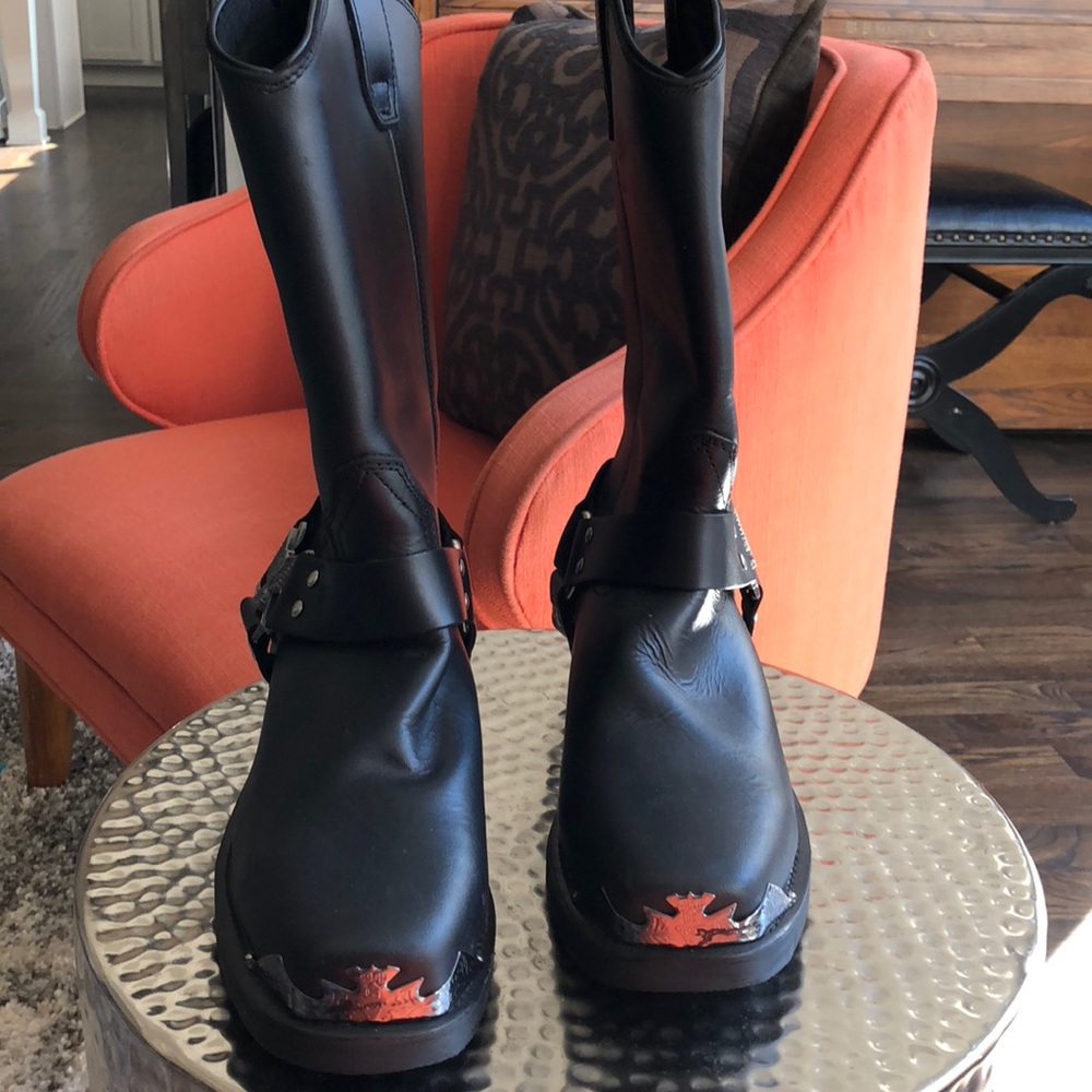 Men’s leather harness Motorcycle boot by Dingo